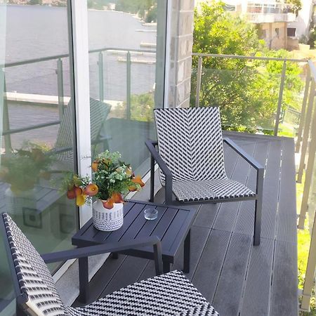 Aurora House Duplex Apartment Нивице Екстериор снимка