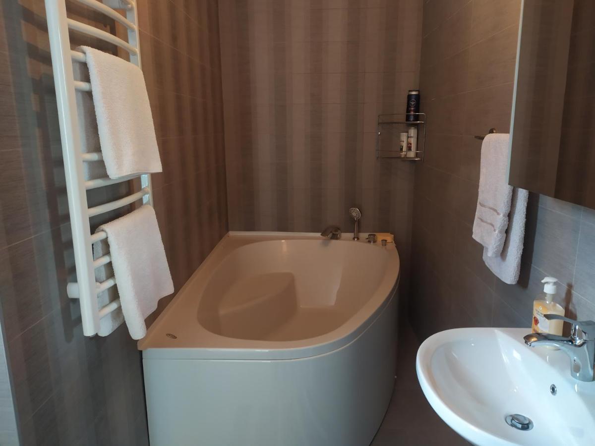 Aurora House Duplex Apartment Нивице Екстериор снимка