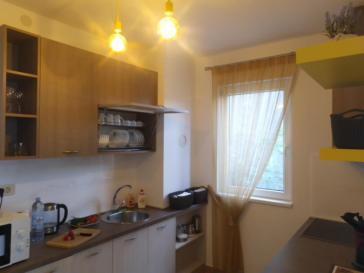 Aurora House Duplex Apartment Нивице Екстериор снимка