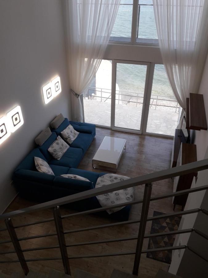 Aurora House Duplex Apartment Нивице Екстериор снимка